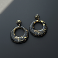 Black & Gold Statement Hoop – Produktfoto